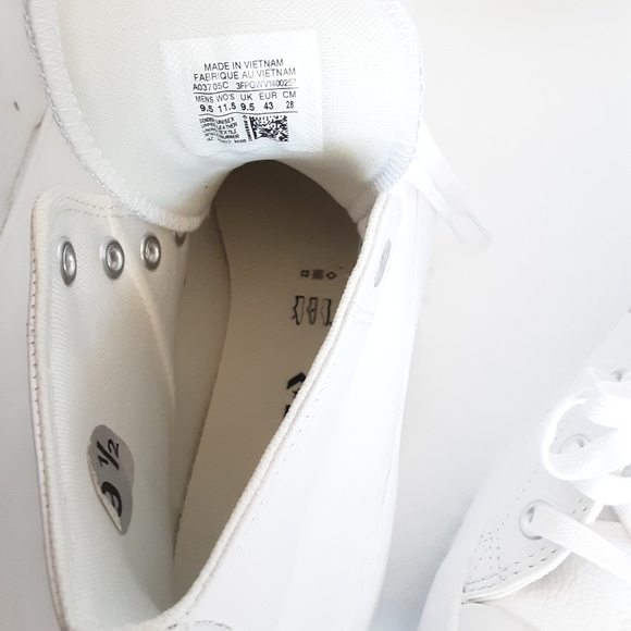 Chuck Taylor All Star Lugged 2.0 Leather A03705C NWOB main image 6